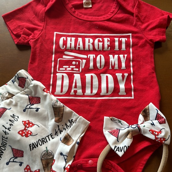 Baby onesie set! Worn only one time. - Picture 3 of 3